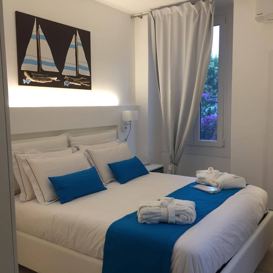 Residenza Elisa Acomodação com café da manhã Desenzano del Garda Exterior foto